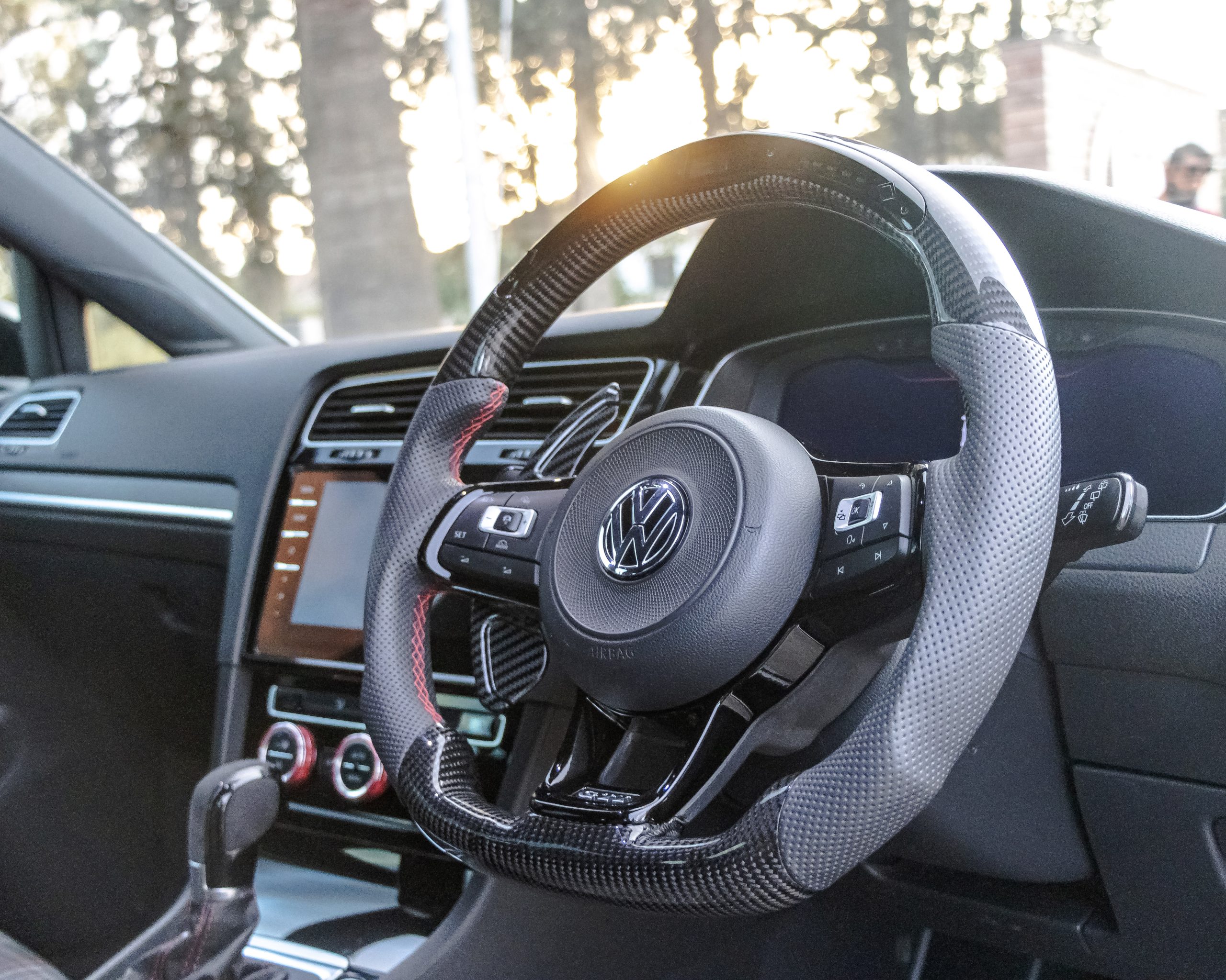 2018 Volkswagen Golf GTI – Tungsten Silver | For Sale in Cyprus - Image 5