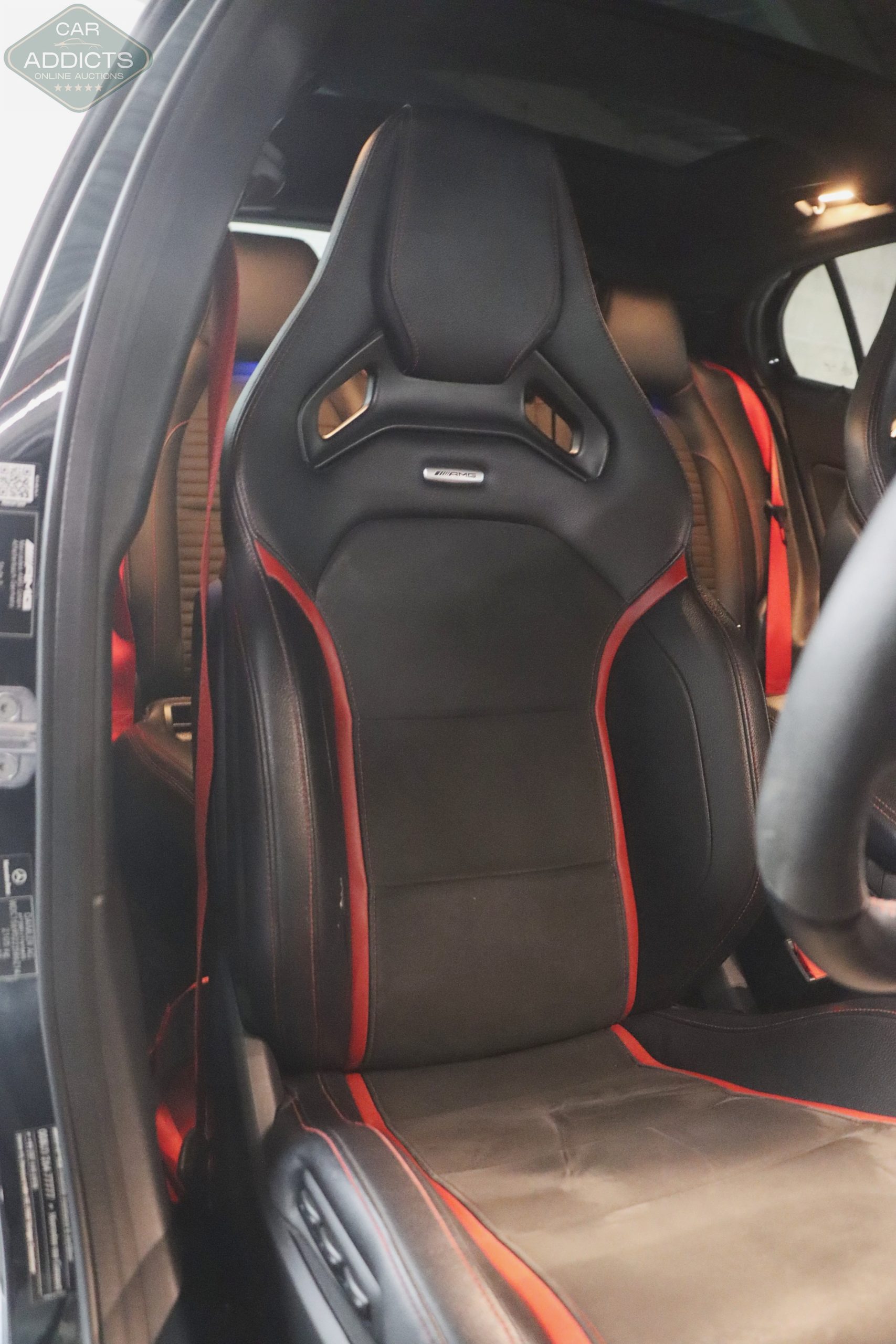 2018 Mercedes-Benz GLA 45 AMG - Image 5