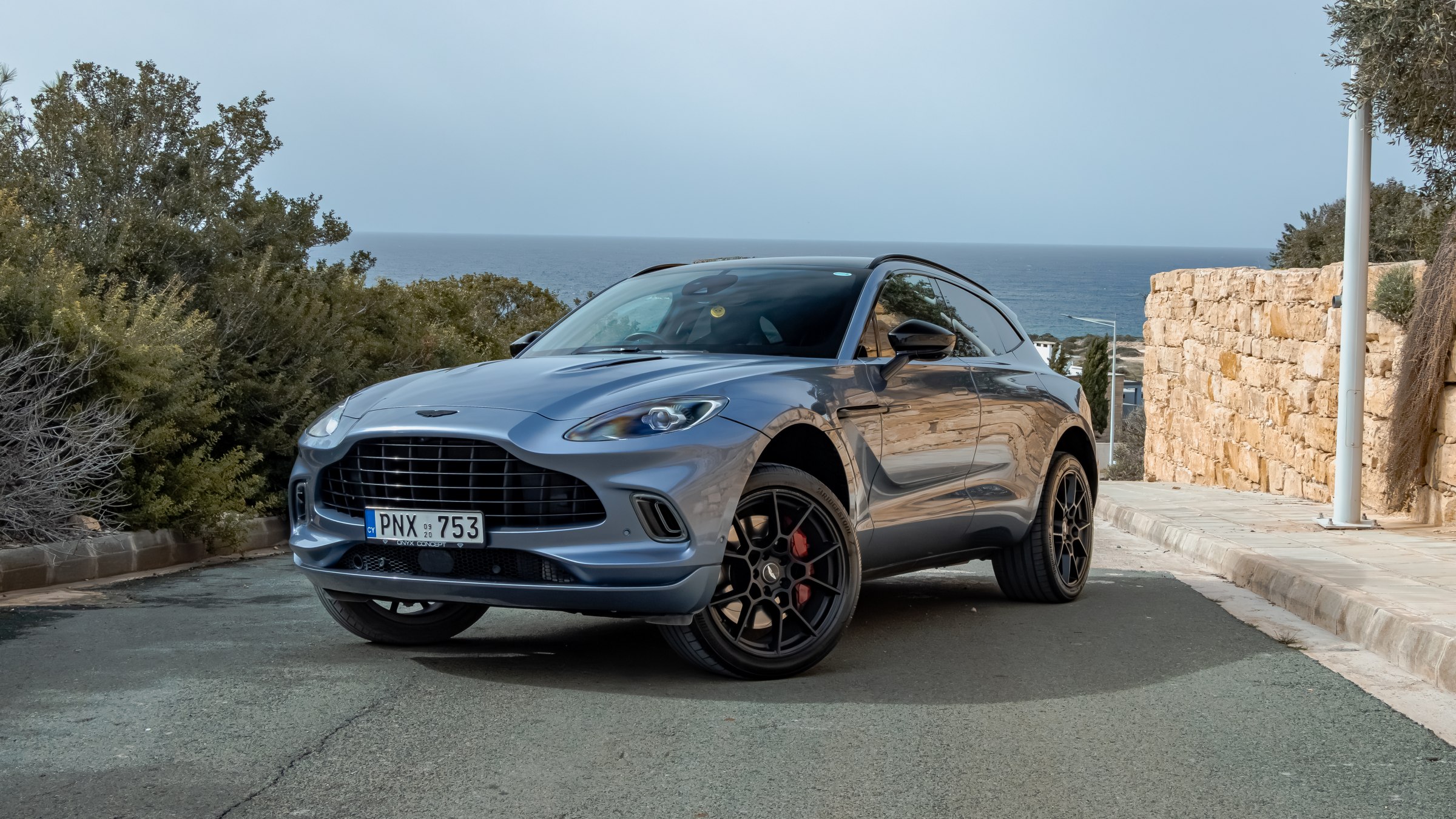 2020 Aston Martin DBX 4.0 V8 Bi-Turbo * Reserve Lowered - Image 4