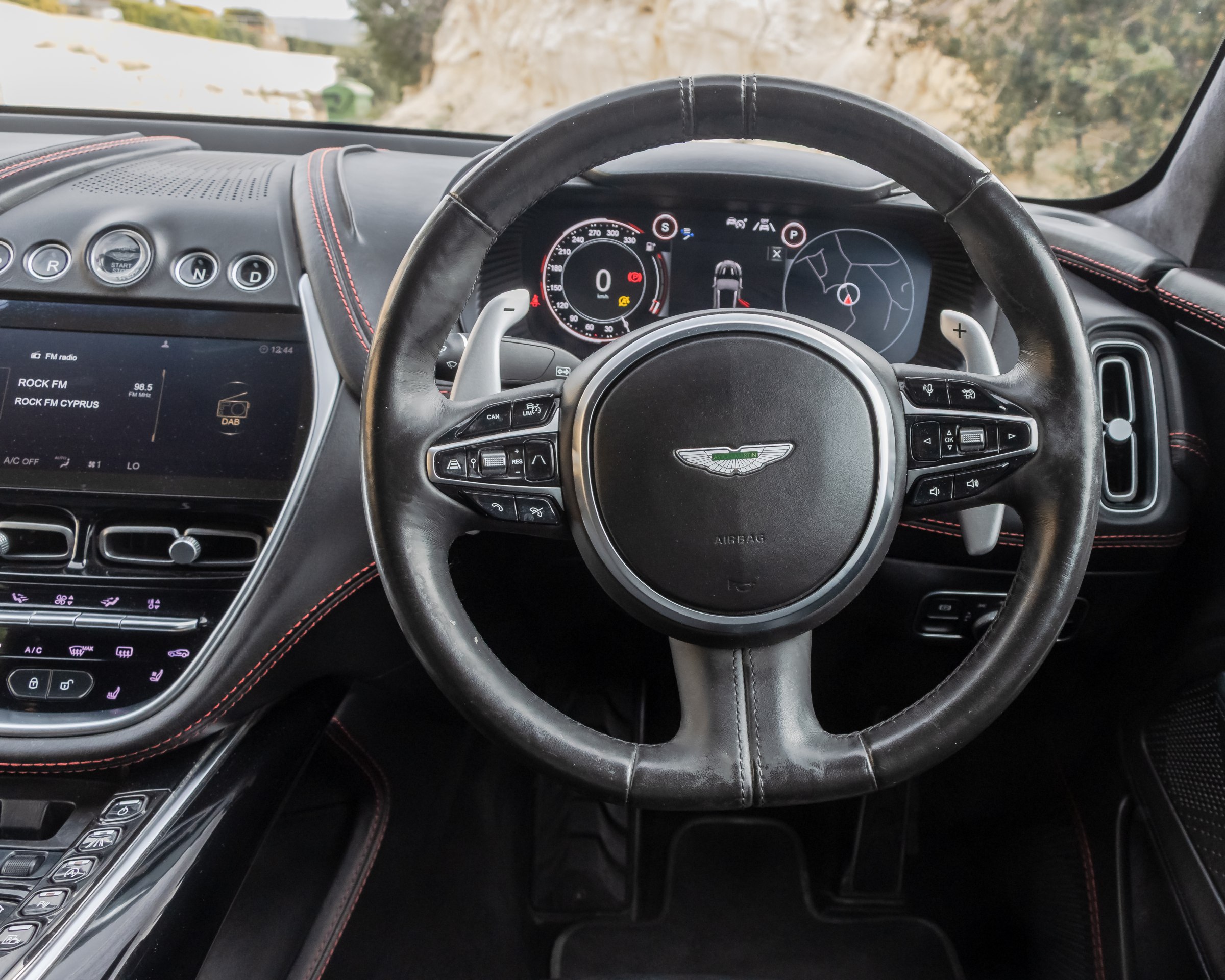 2020 Aston Martin DBX 4.0 V8 Bi-Turbo * Reserve Lowered - Image 7