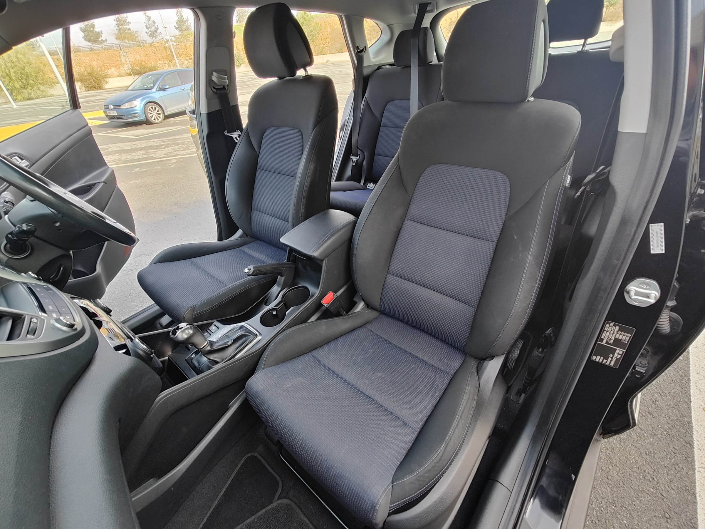 2017 Hyundai Tucson 1.7 CRDi Automatic - Image 8